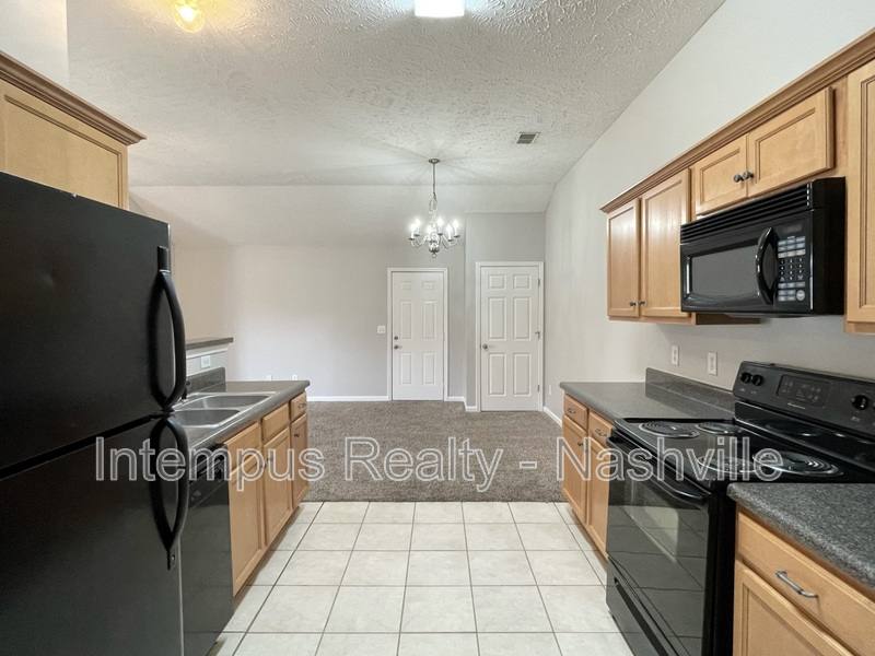 House for rent at 553 Rose Cottage Circle, Gallatin, TN 37066