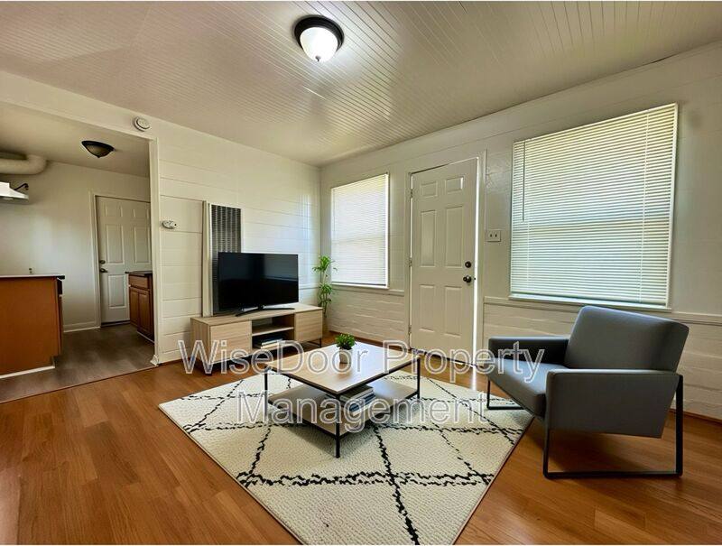 Apartment for rent at 12539 Adler Dr #3, Whittier, CA 90606