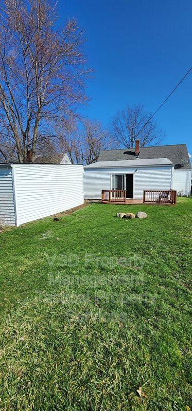 House for rent at 374 E 232 St, Euclid, OH 44123