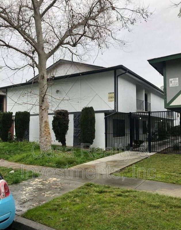 Townhouse for rent at 3371 E Andy St #4, Long Beach, CA 90805