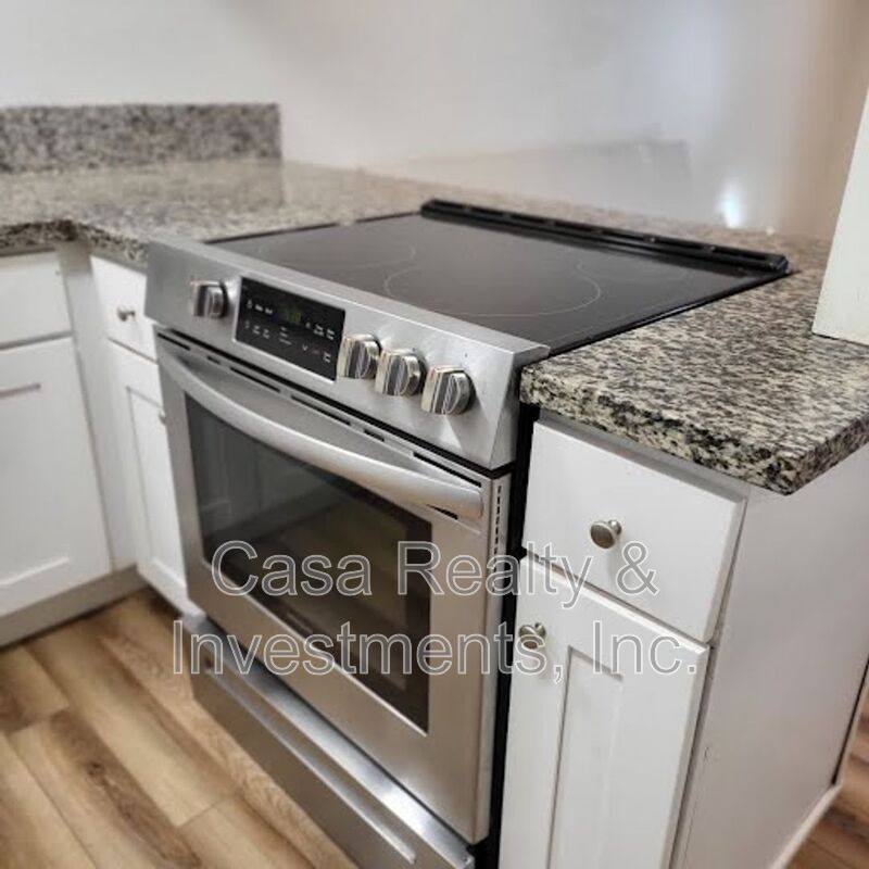 Townhouse for rent at 3371 E Andy St #4, Long Beach, CA 90805