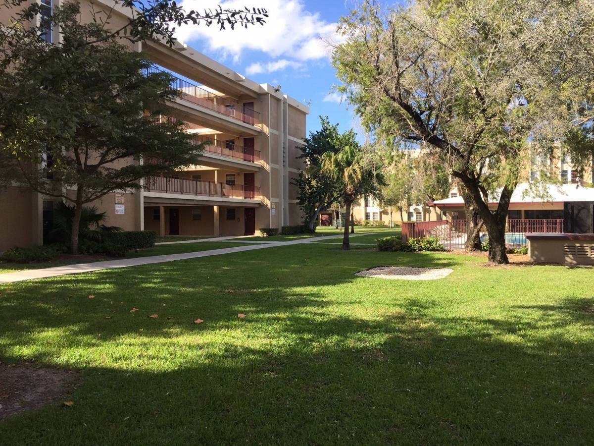 Apartment for rent at 10255 SW 24th St, Miami, FL 33165