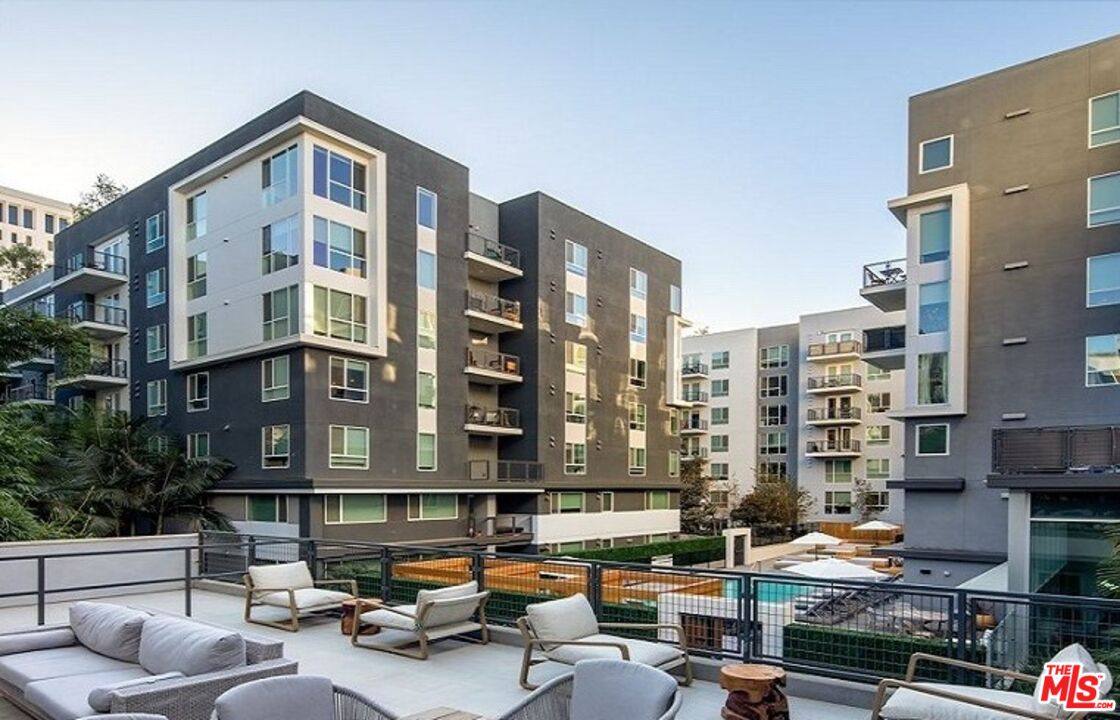 Apartment for rent at 1120 W 6th St, Los Angeles, CA 90017