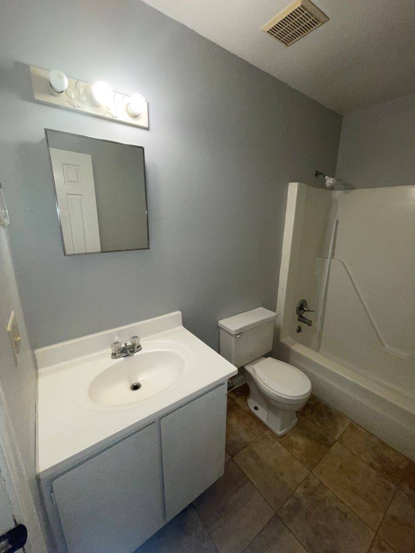 Townhouse for rent at 608 W Church St, Elizabeth City, NC 27909