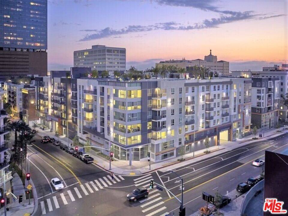 Apartment for rent at 1120 W 6th St, Los Angeles, CA 90017