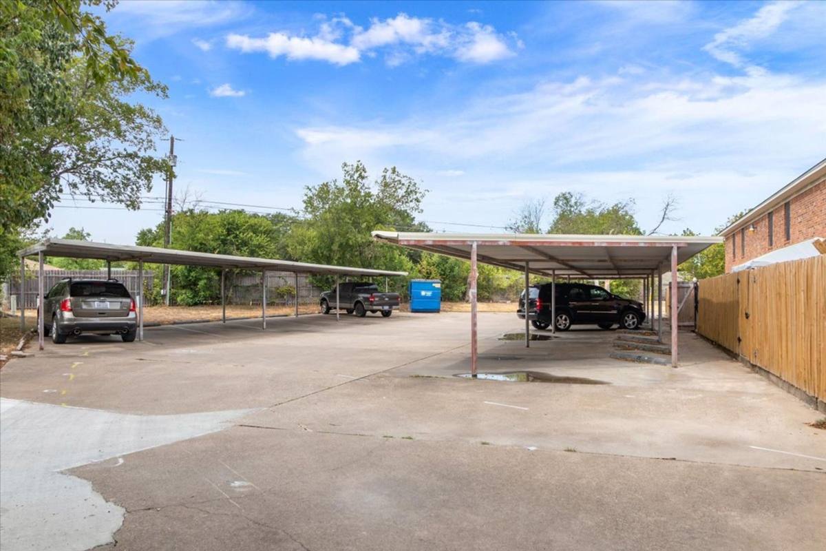 House for rent at 214 Romana Circle E, Hewitt, TX 76643