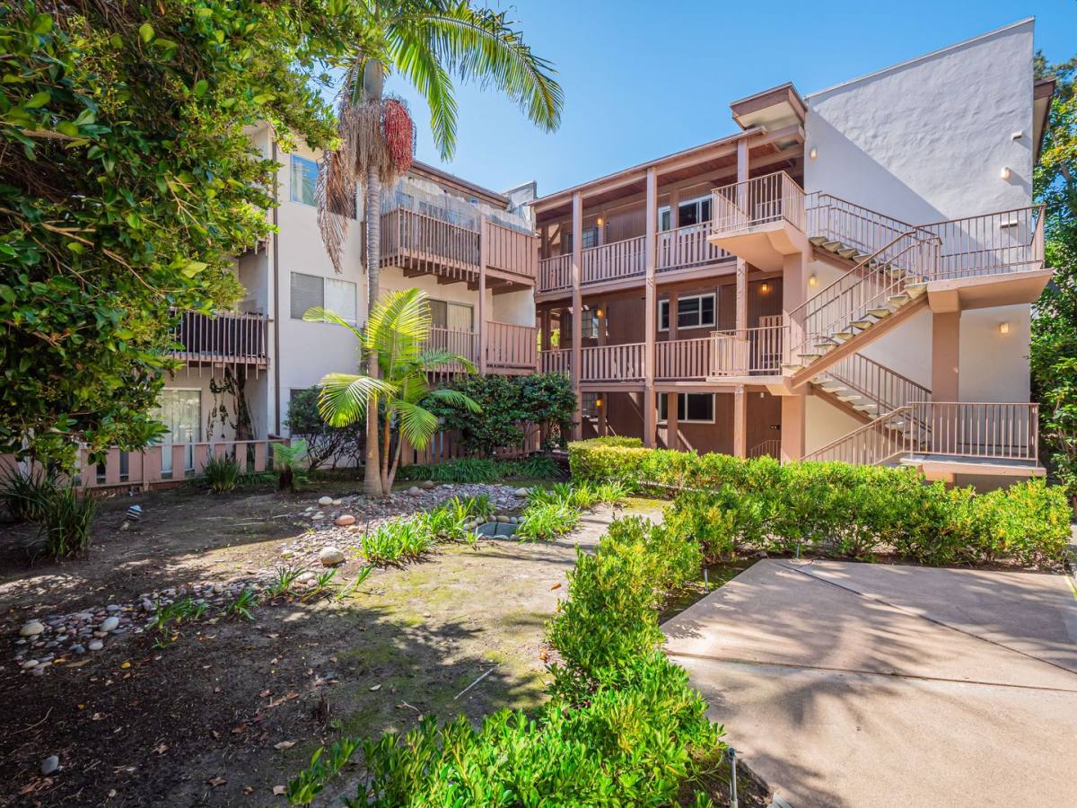 House for rent at 2600 Torrey Pines Rd, La Jolla, CA 92037
