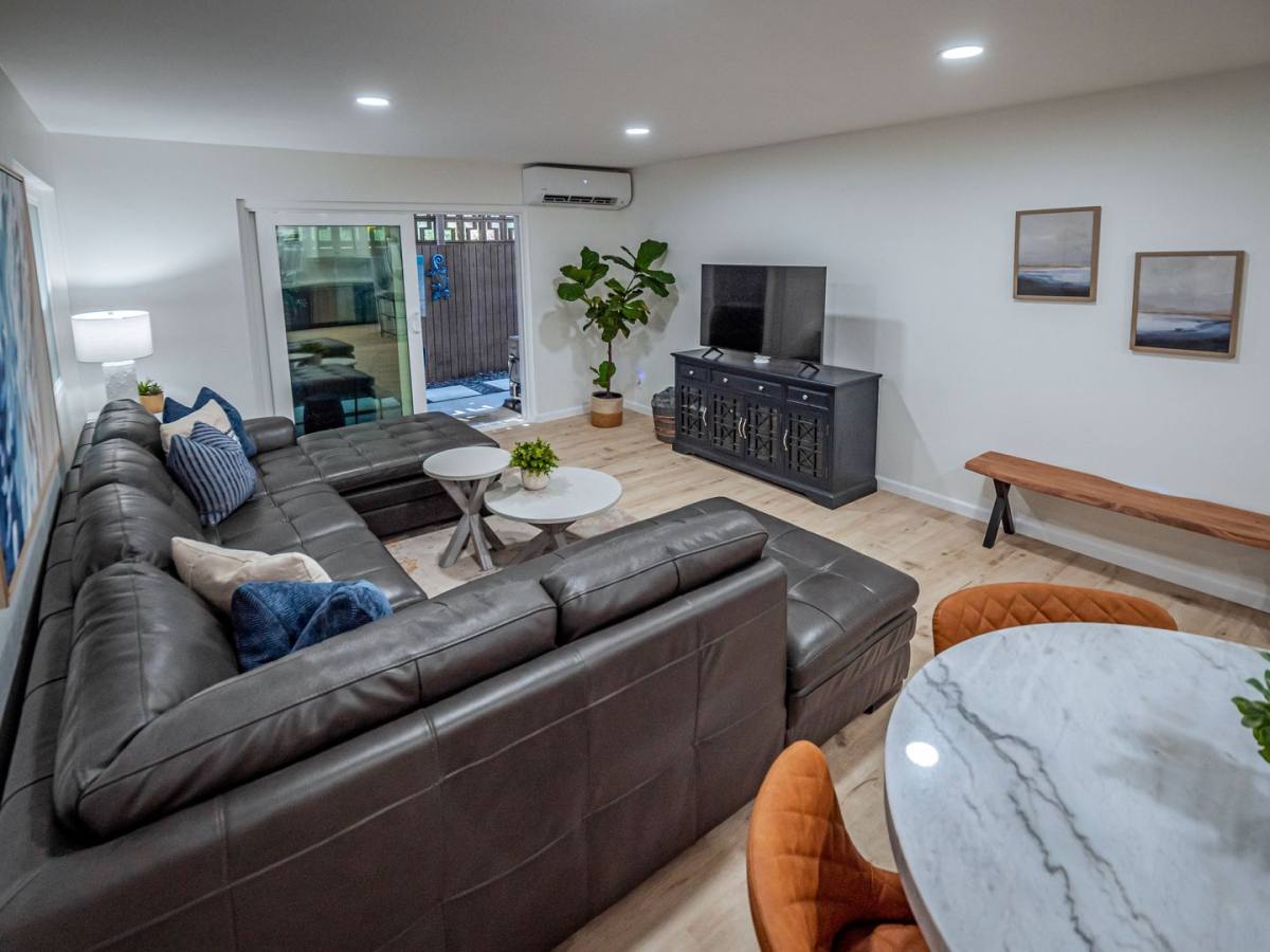 House for rent at 2600 Torrey Pines Rd, La Jolla, CA 92037