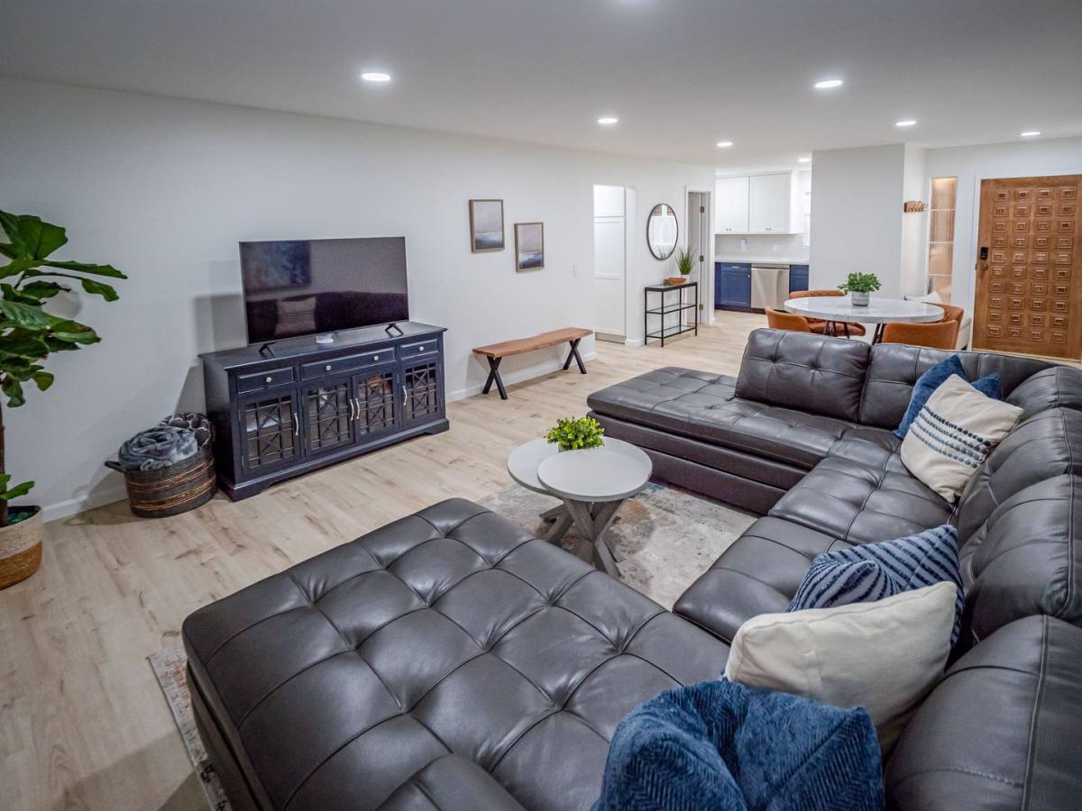House for rent at 2600 Torrey Pines Rd, La Jolla, CA 92037