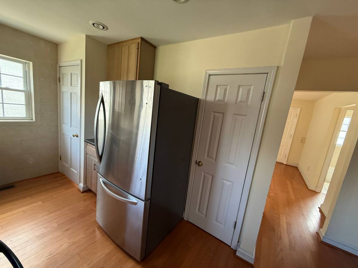 House for rent at 8661 Litzsinger Rd, Saint Louis, MO 63144