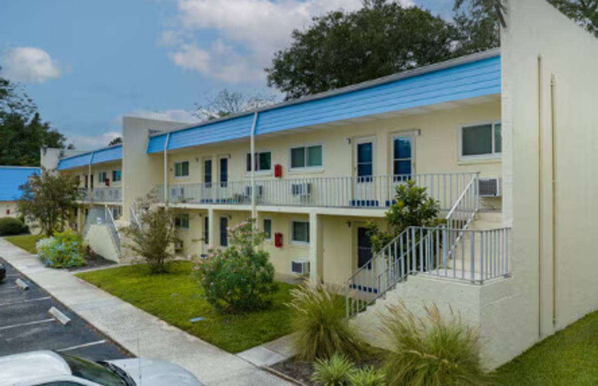 Townhouse for rent at 2600 Trollie Lane, Jacksonville, FL 32211