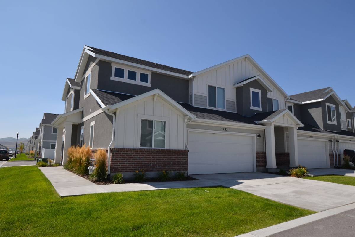Townhouse for rent at 4235 W Yuba Park Court, Herriman, UT 84096