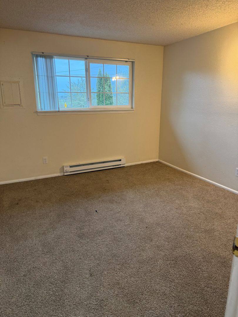 Apartment for rent at 2799 Wallace Rd NW, Salem, OR 97304