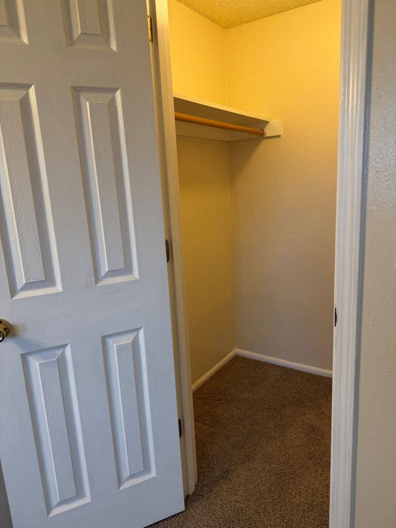 Apartment for rent at 2799 Wallace Rd NW, Salem, OR 97304