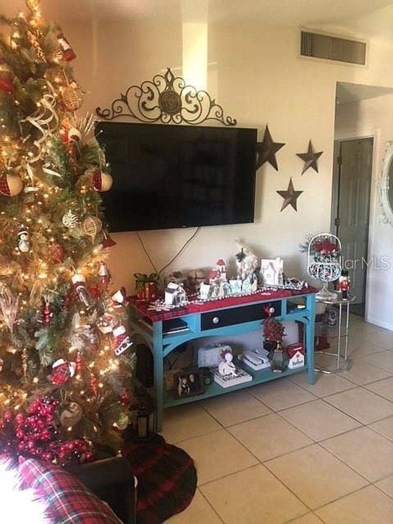 House for rent at 1371 N Normandy Blvd, Deltona, FL 32725