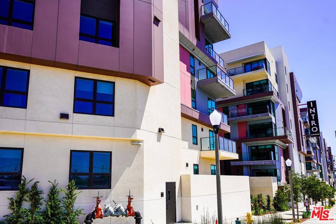 Apartment for rent at 800 N Front St #1444, Burbank, CA 91502