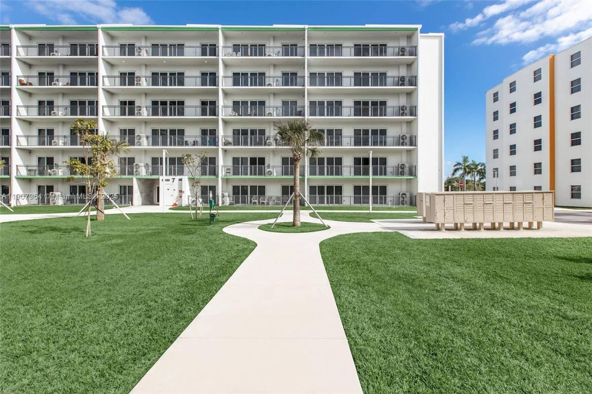 Apartment for rent at 25850 SW 140th Court #6111, Homestead, FL 33032