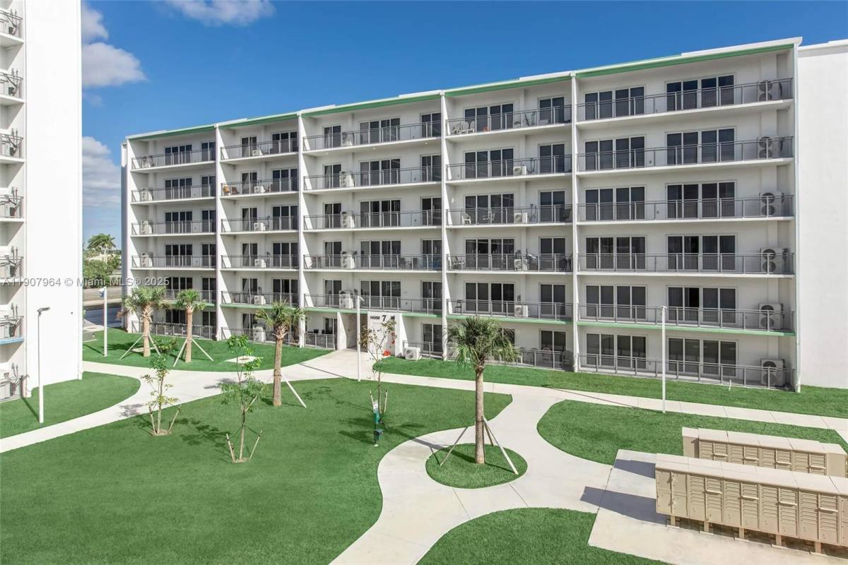 Apartment for rent at 25850 SW 140th Court #6111, Homestead, FL 33032