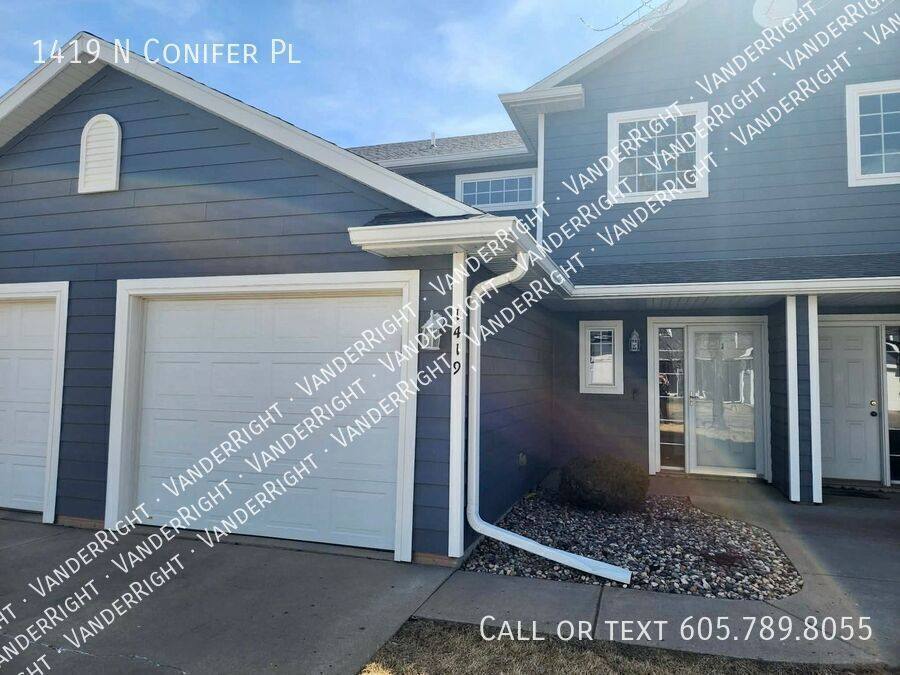 Condo for rent at 1419 N Conifer Place, Sioux Falls, SD 57107
