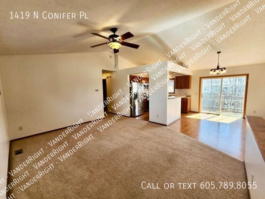 Condo for rent at 1419 N Conifer Place, Sioux Falls, SD 57107