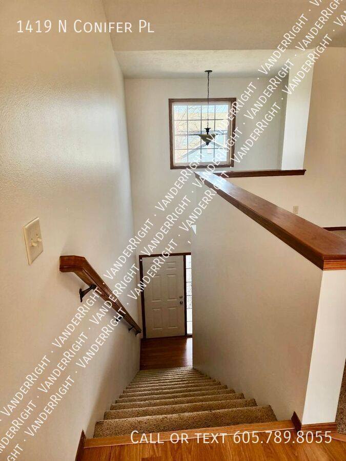 Condo for rent at 1419 N Conifer Place, Sioux Falls, SD 57107