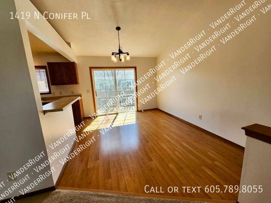Condo for rent at 1419 N Conifer Place, Sioux Falls, SD 57107