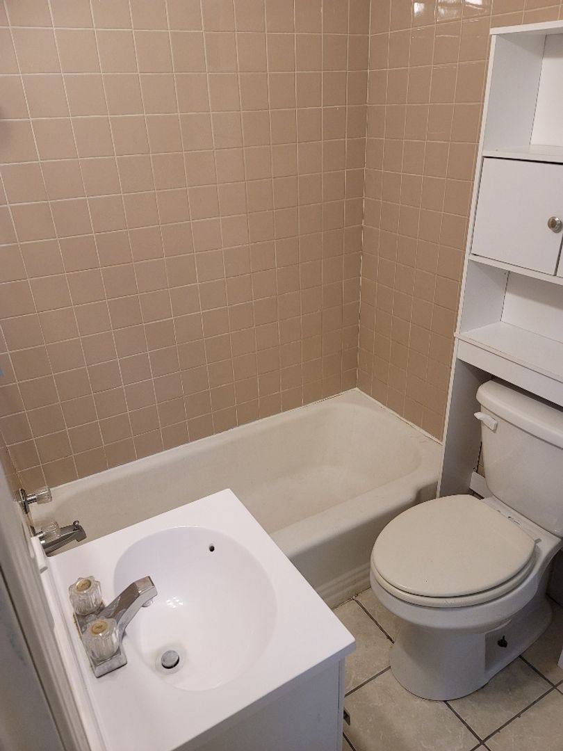 Apartment for rent at 1416-1418 N 3rd, Saint Joseph, MO 64505