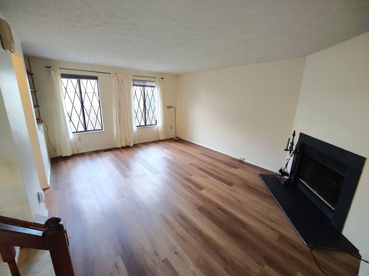 Townhouse for rent at 102 Sonnybrook Court, Bethel Park, PA 15102