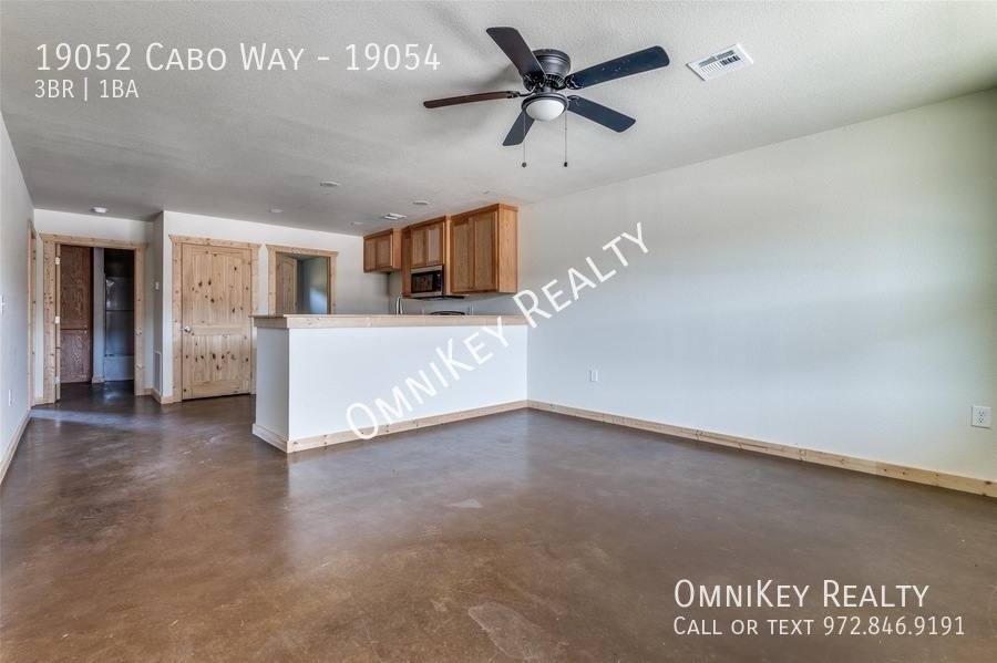 Apartment for rent at 19052 Cabo Way #19054, Thackerville, OK 73459