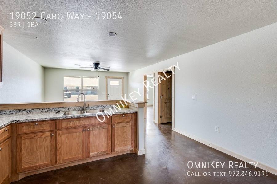 Apartment for rent at 19052 Cabo Way #19054, Thackerville, OK 73459