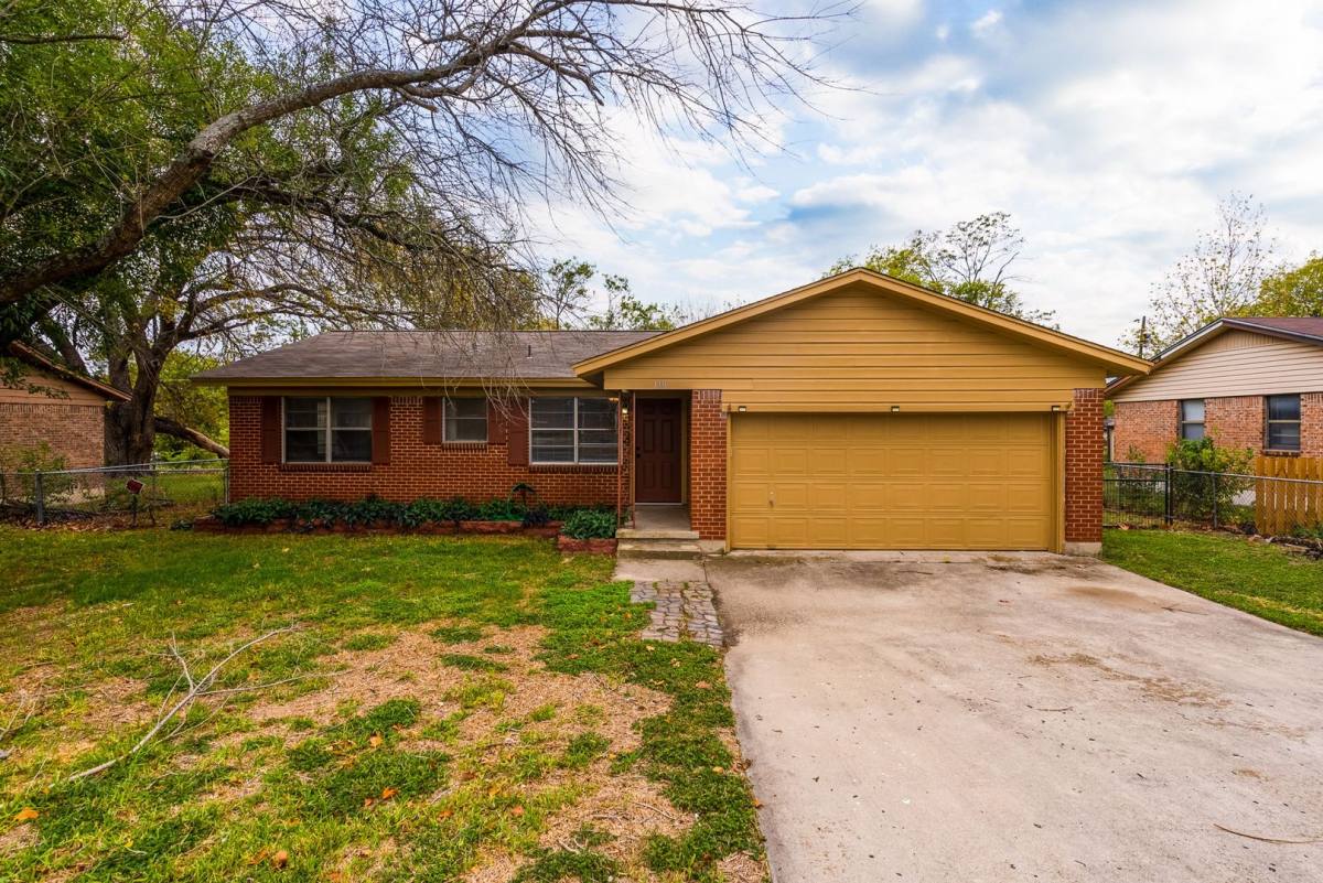 House for rent at 110 N Dr, Copperas Cove, TX 76522