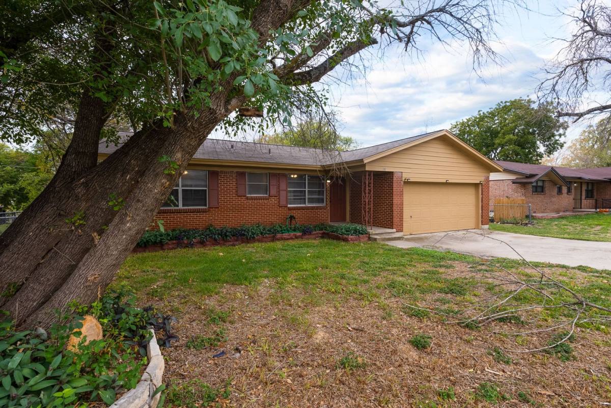 House for rent at 110 N Dr, Copperas Cove, TX 76522