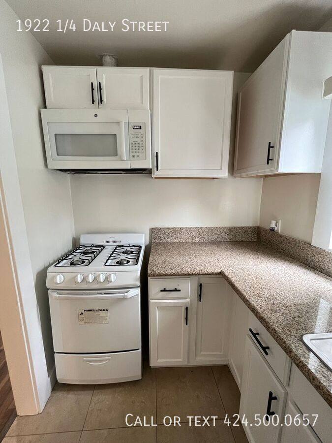 Apartment for rent at 1922 1 4 Daly St, Los Angeles, CA 90031