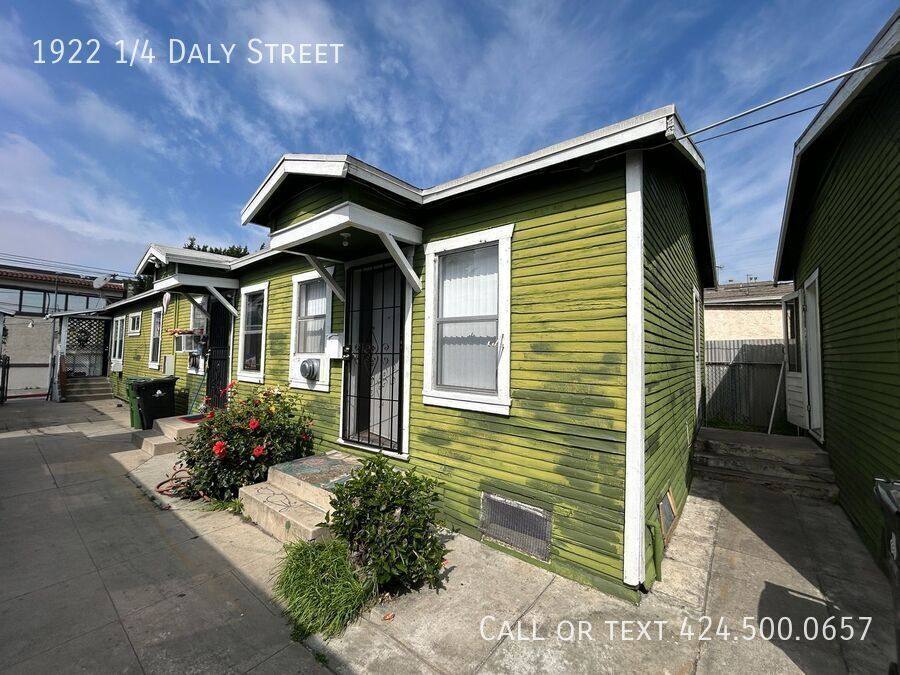 Apartment for rent at 1922 1 4 Daly St, Los Angeles, CA 90031