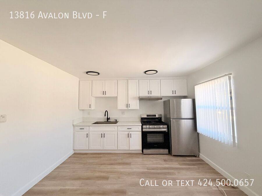 Apartment for rent at 13816 Avalon Blvd #F, Los Angeles, CA 90061