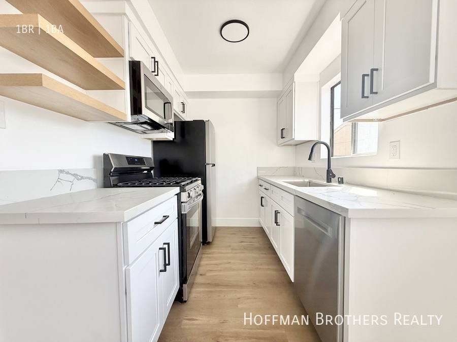Apartment for rent at 1819 S Oxford Ave #20, Los Angeles, CA 90006