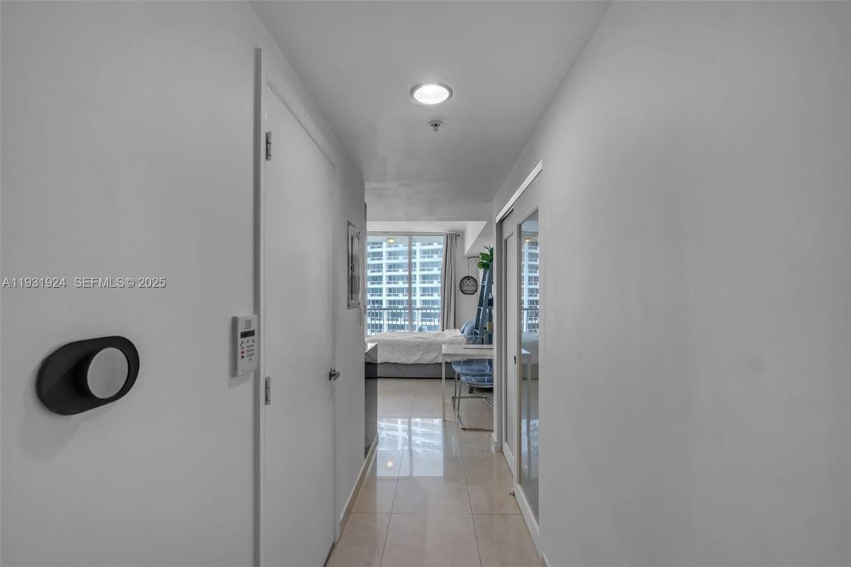 Apartment for rent at 1750 N Bayshore Dr #1204, Miami, FL 33132