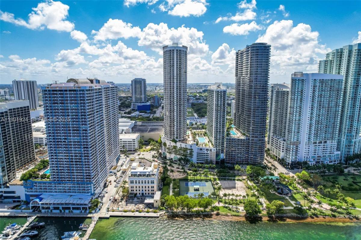 Apartment for rent at 1750 N Bayshore Dr #1204, Miami, FL 33132