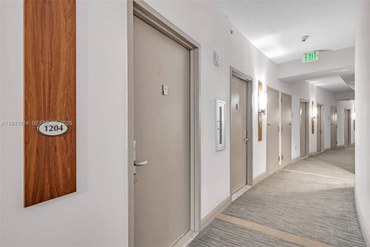 Apartment for rent at 1750 N Bayshore Dr #1204, Miami, FL 33132