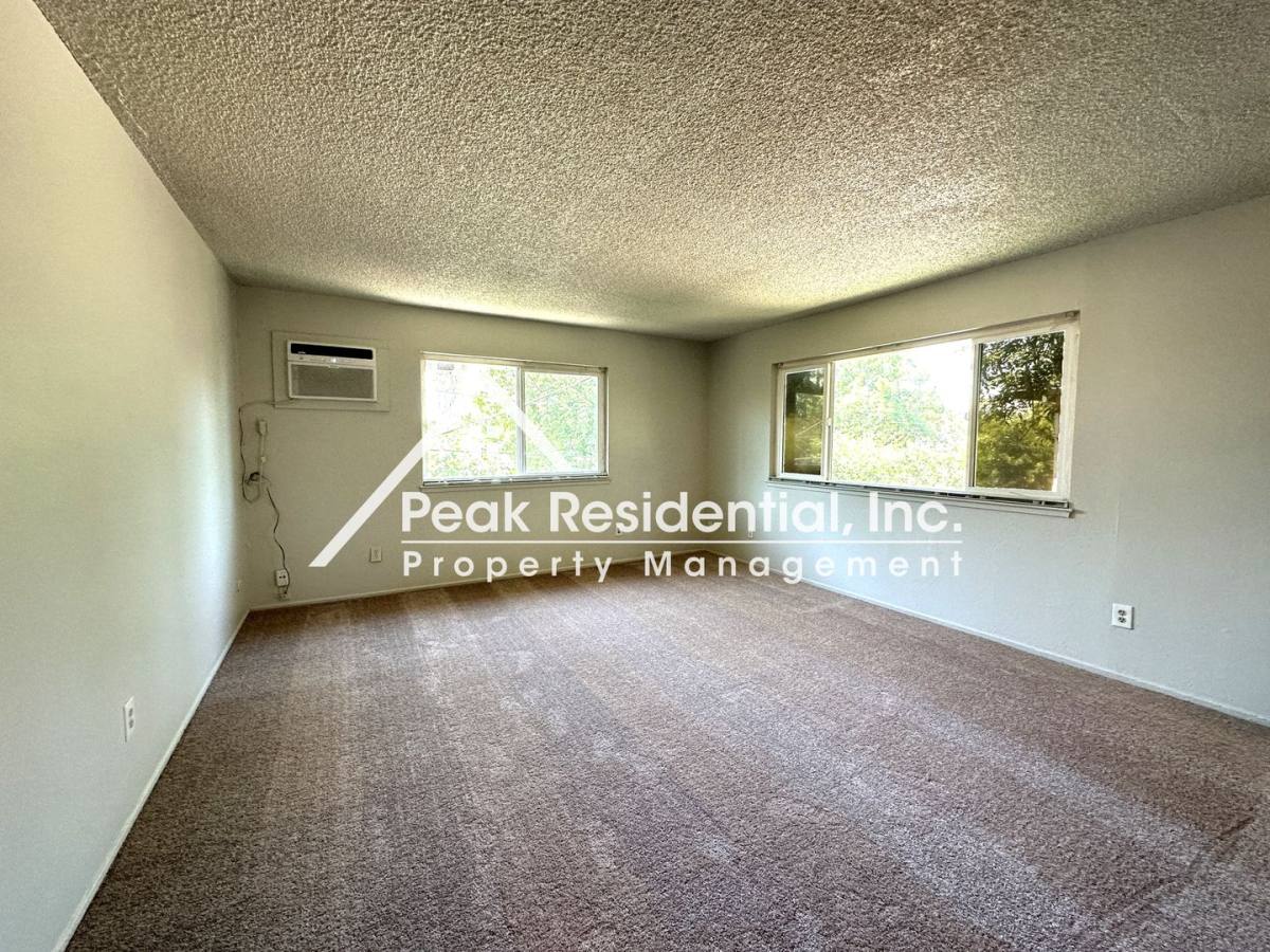Apartment for rent at 4548 Ashcroft Ave, Sacramento, CA 95841