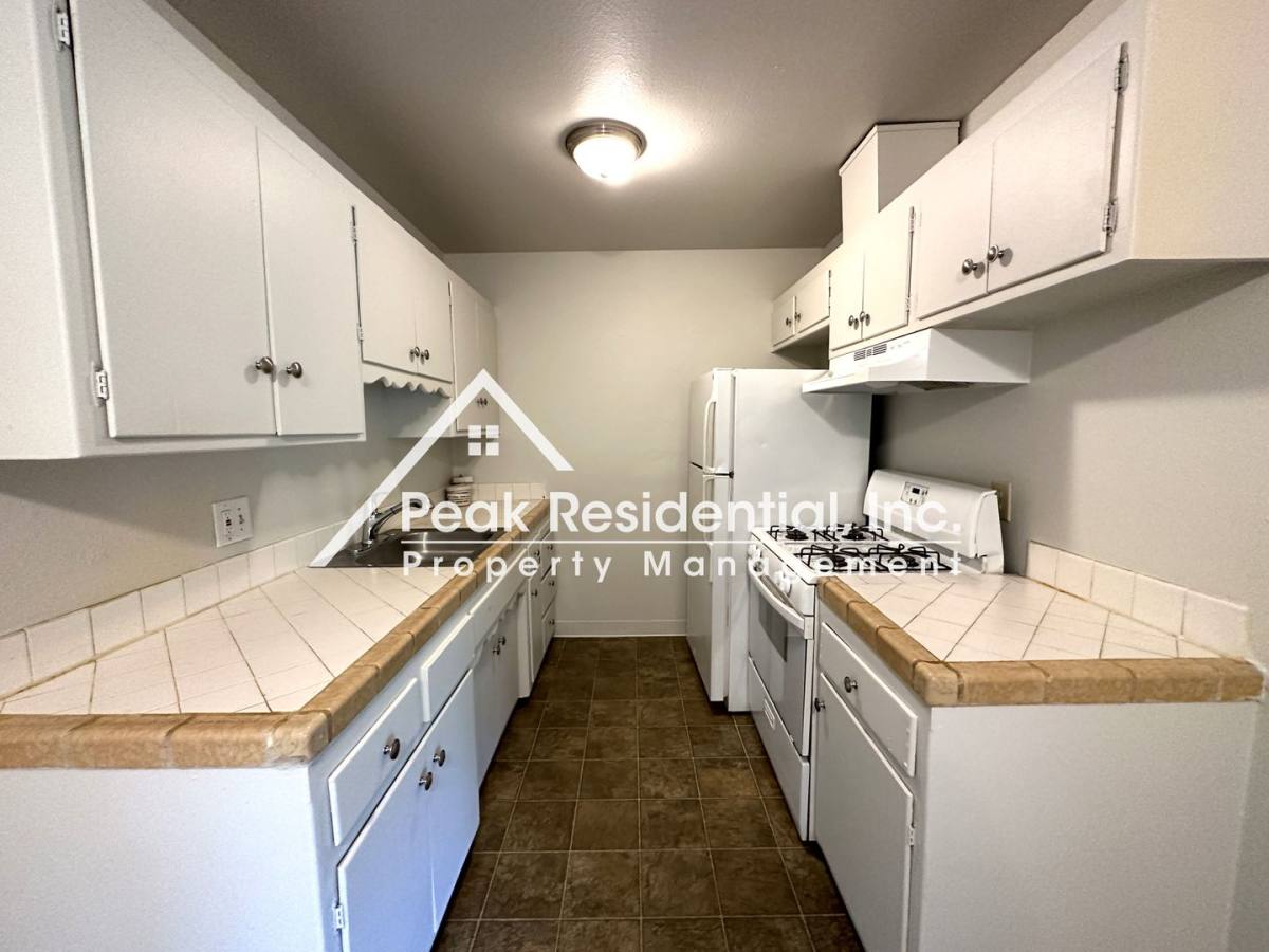Apartment for rent at 4548 Ashcroft Ave, Sacramento, CA 95841