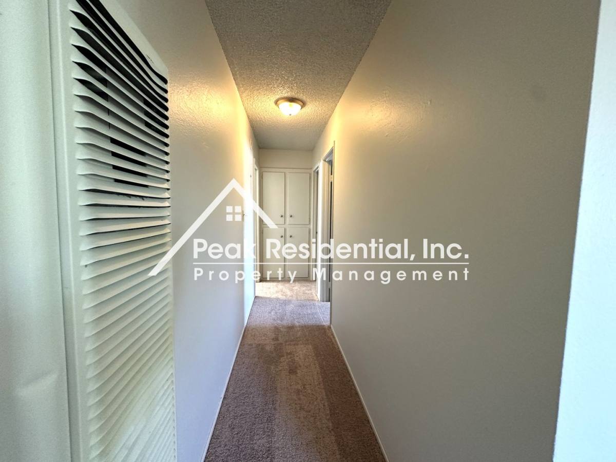 Apartment for rent at 4548 Ashcroft Ave, Sacramento, CA 95841