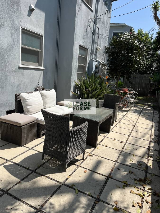 Apartment for rent at 1229 1 2 Smitwhood Dr, Los Angeles, CA 90035