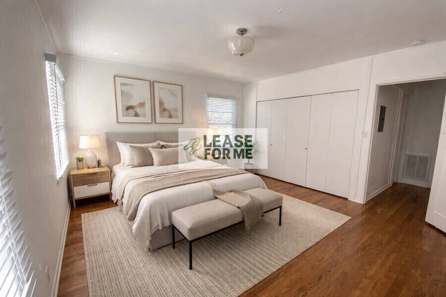 Apartment for rent at 1229 1 2 Smitwhood Dr, Los Angeles, CA 90035