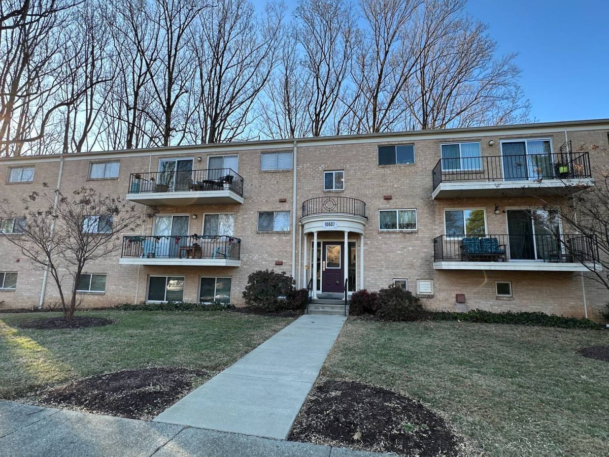Condo for rent at 10607 Montrose Ave, Bethesda, MD 20814
