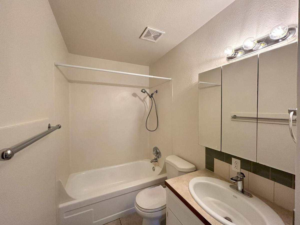 Apartment for rent at 15308 Washington Ave SW, Lakewood, WA 98498