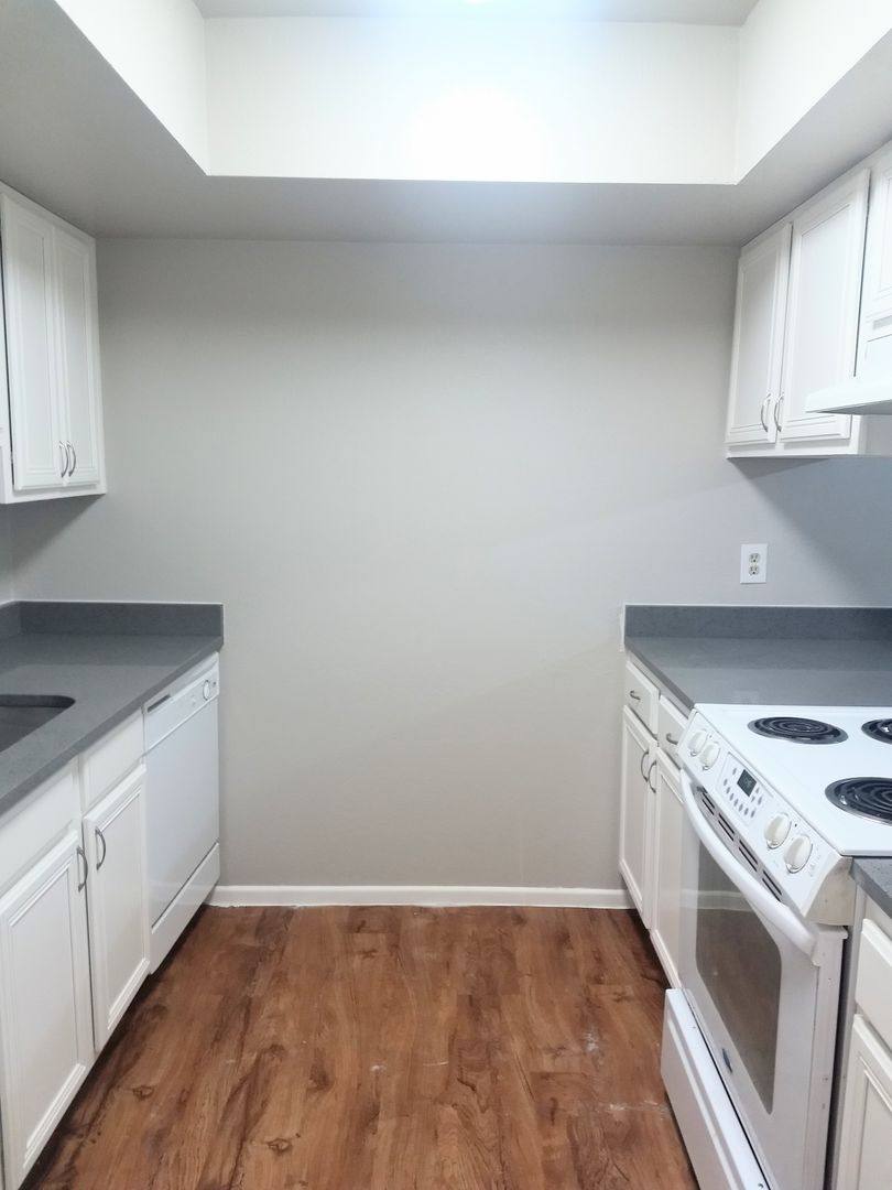 Condo for rent at 1402 E Guadalupe Rd, Tempe, AZ 85283