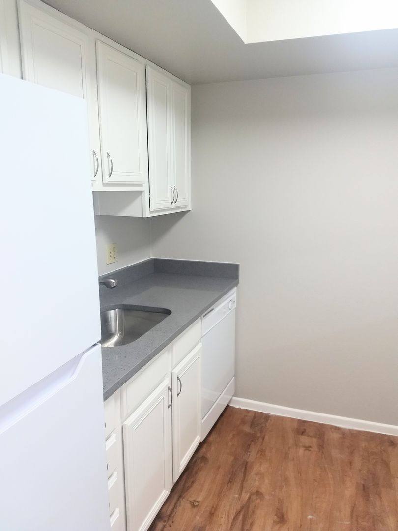 Condo for rent at 1402 E Guadalupe Rd, Tempe, AZ 85283