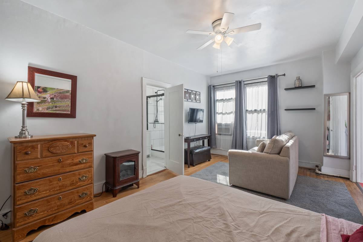 Apartment for rent at 1101 L St NW #308, Washington, DC 20005