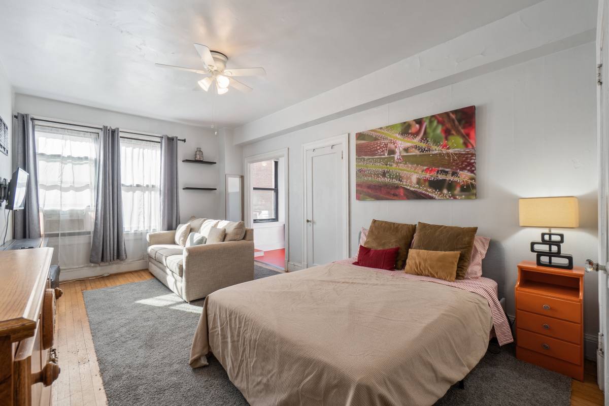 Apartment for rent at 1101 L St NW #308, Washington, DC 20005
